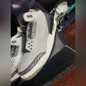 Used retro Jordan’s